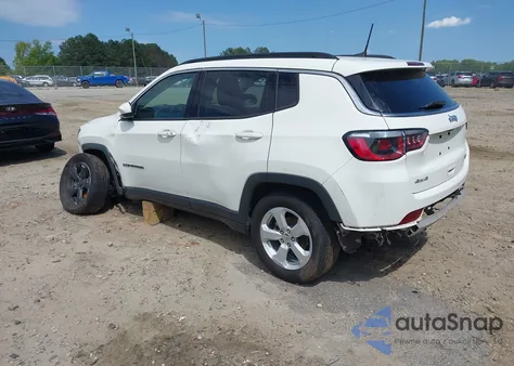 2019 Jeep Compass Latitude 4X4 из США, поврежденный, VIN 3C4NJDBB1KT639082